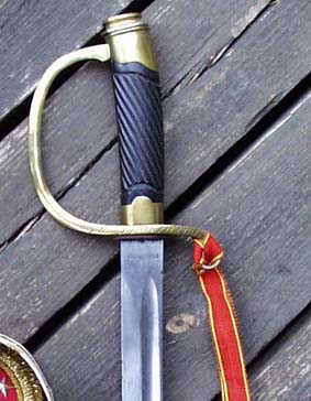 Annan miekka m/1881 ja pyhn Annan portop