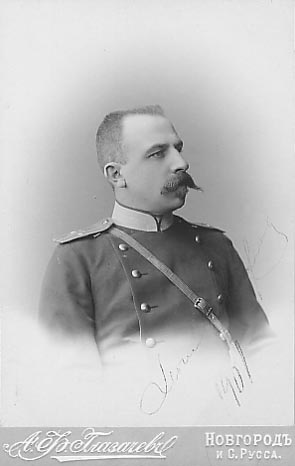 L Blfield (vuonna 1901)